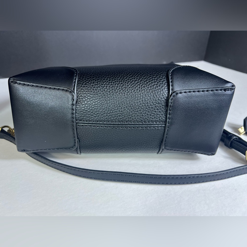 NWOT Nine West Brooklyn Jet Set Crossbody Bag in Black - Picture 10 of 16